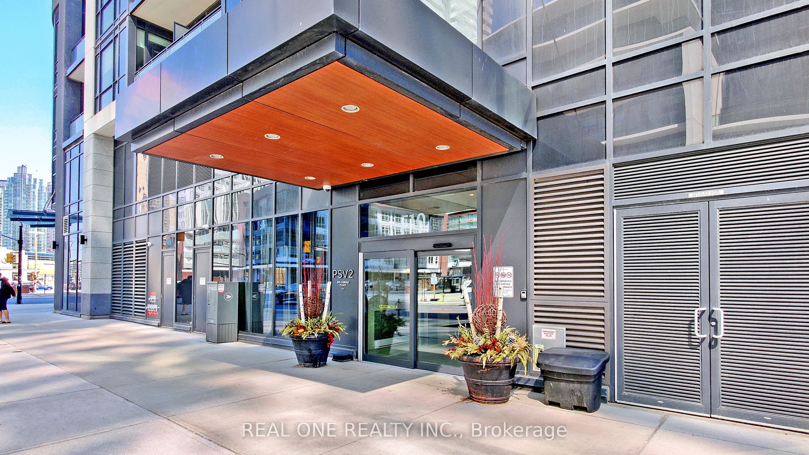 510 Curran Place 2104