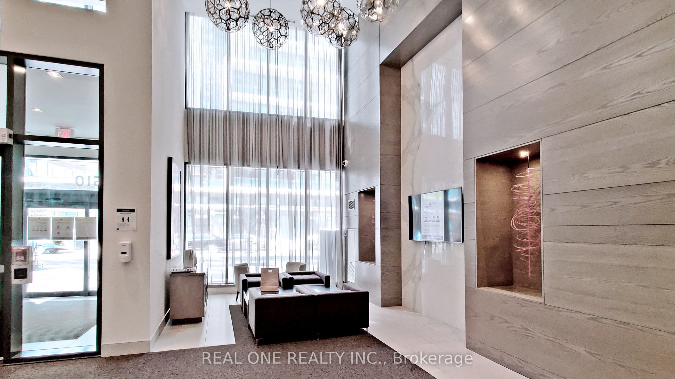 510 Curran Place 2104