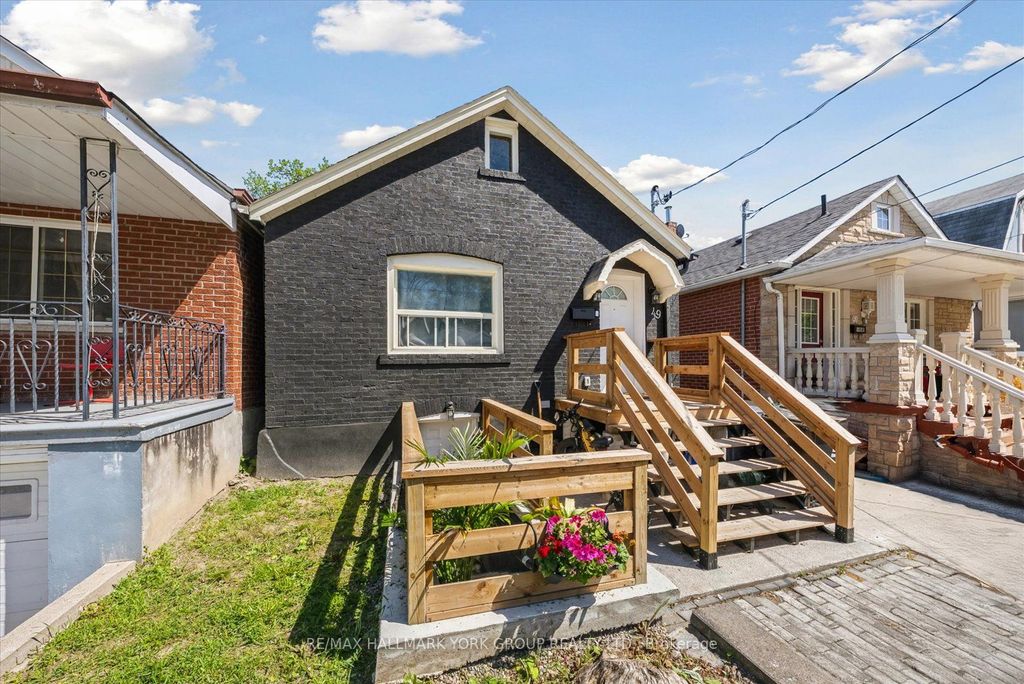 Photo of 49 Cordella Avenue, Toronto, ON M6N 2J7 (MLS # W13191836)