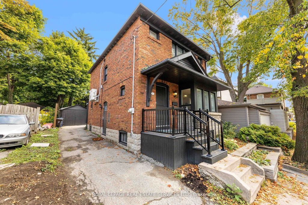 Photo of 1565 Mount Pleasant Road, Toronto, ON M4N 2V4 (MLS # C12452357)