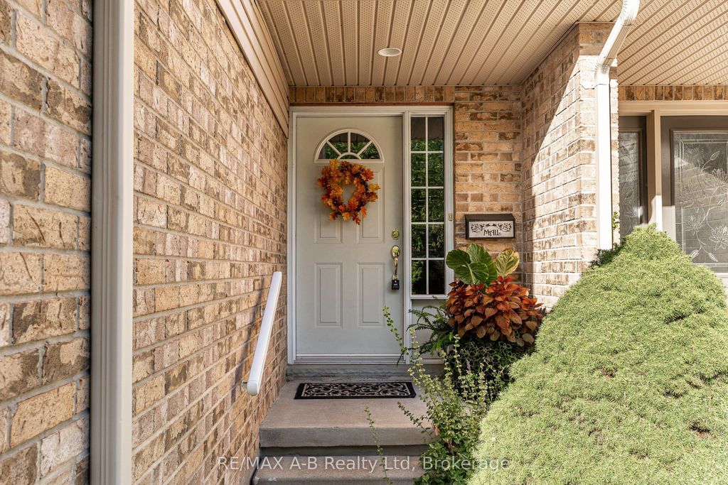 Photo of 384 Douglas Street, Stratford, ON N5A 7Z7 (MLS # X12442806)
