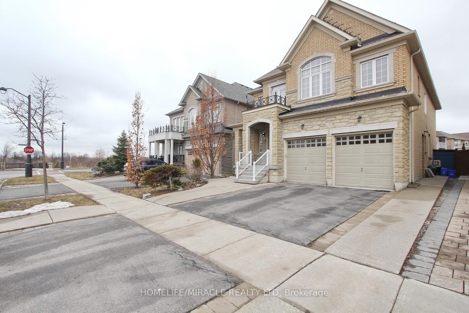 324 Chatfield Drive