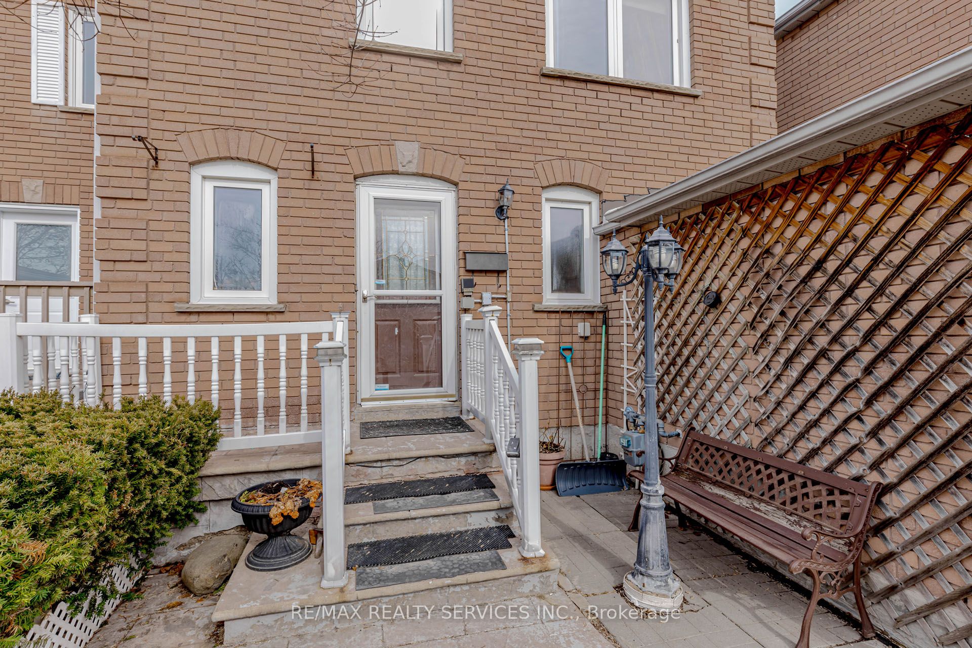130 Cutters Crescent