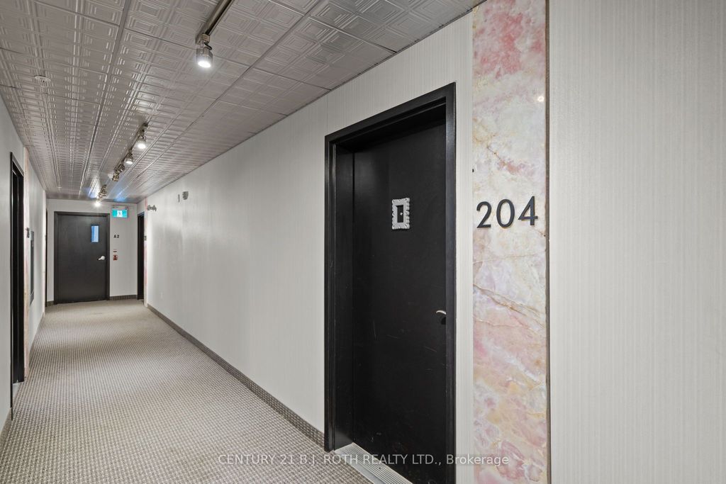 Photo of 300 ESSA Road #204, Barrie, ON L9J 0B9 (MLS # S12450070)