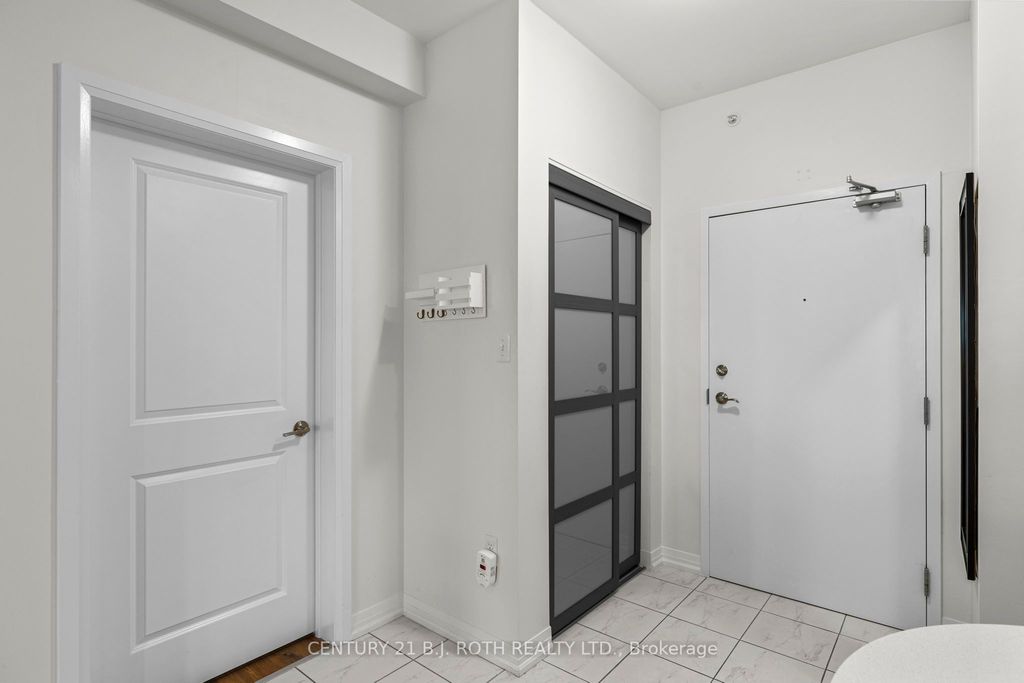 Photo of 300 ESSA Road #204, Barrie, ON L9J 0B9 (MLS # S12450070)