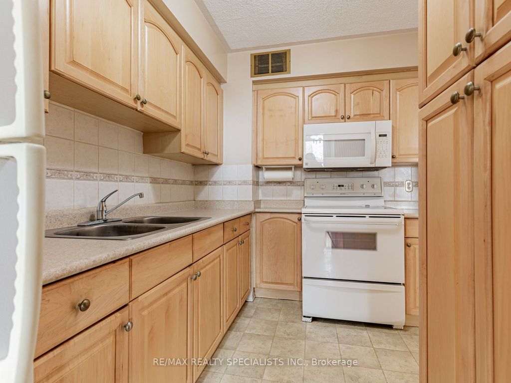 Photo of 151 La Rose Avenue #401, Toronto, ON M9P 1B3 (MLS # W12768684)