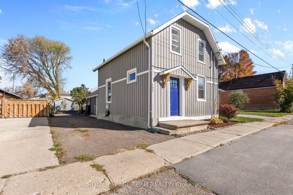Photo of 107 Queen Street N, Renfrew, ON K7V 2A4 (MLS # X12806008)