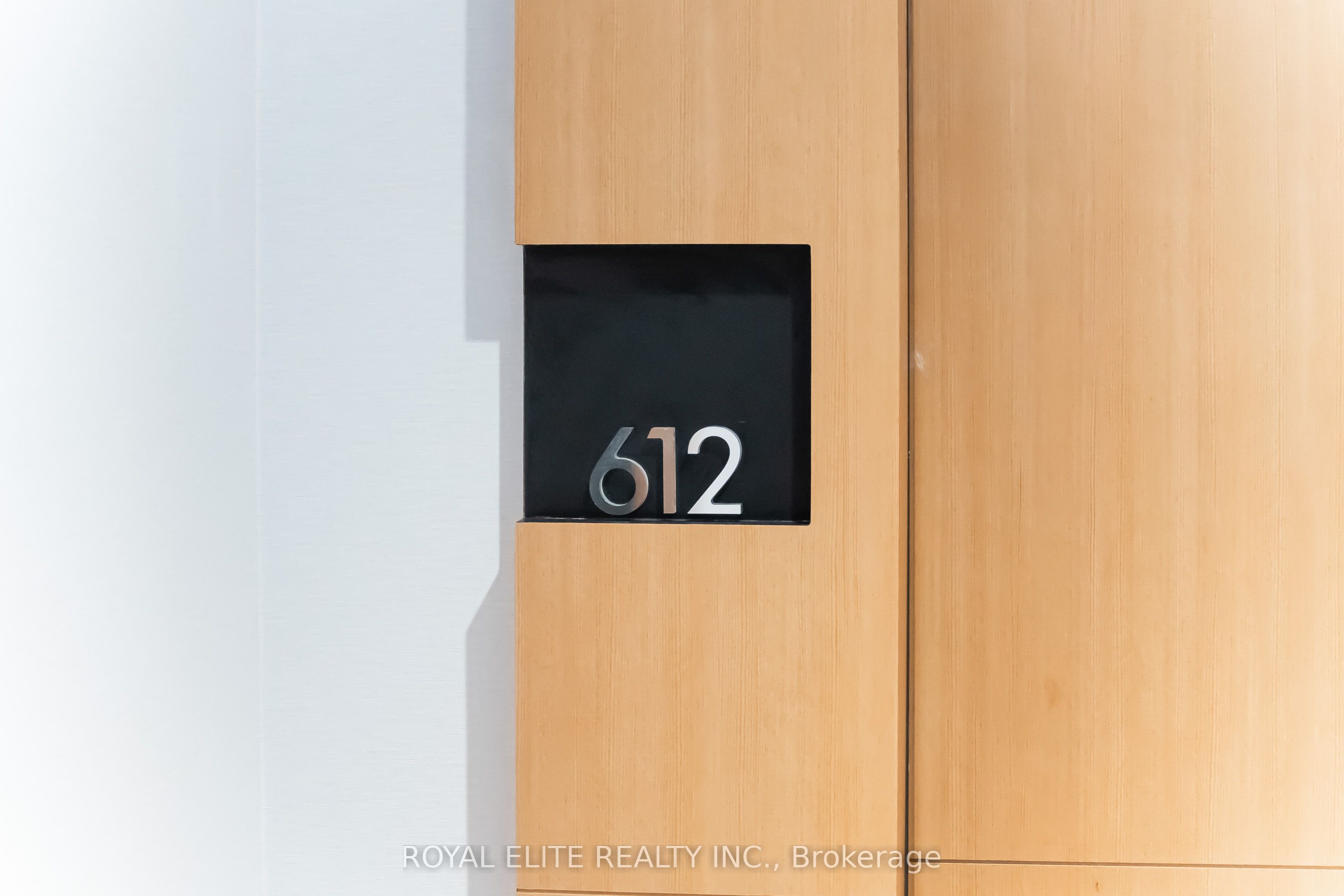 11 Wellesley Street W 612