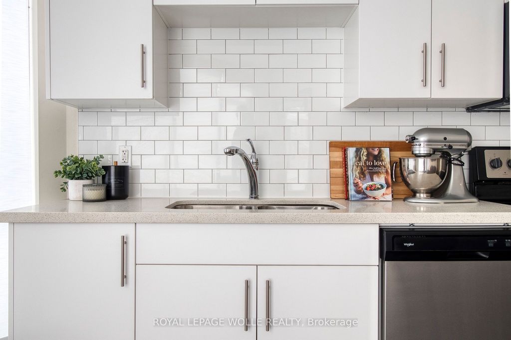 Photo of 690 King Street W #101, Waterloo, ON N2H 5L8 (MLS # X12765568)