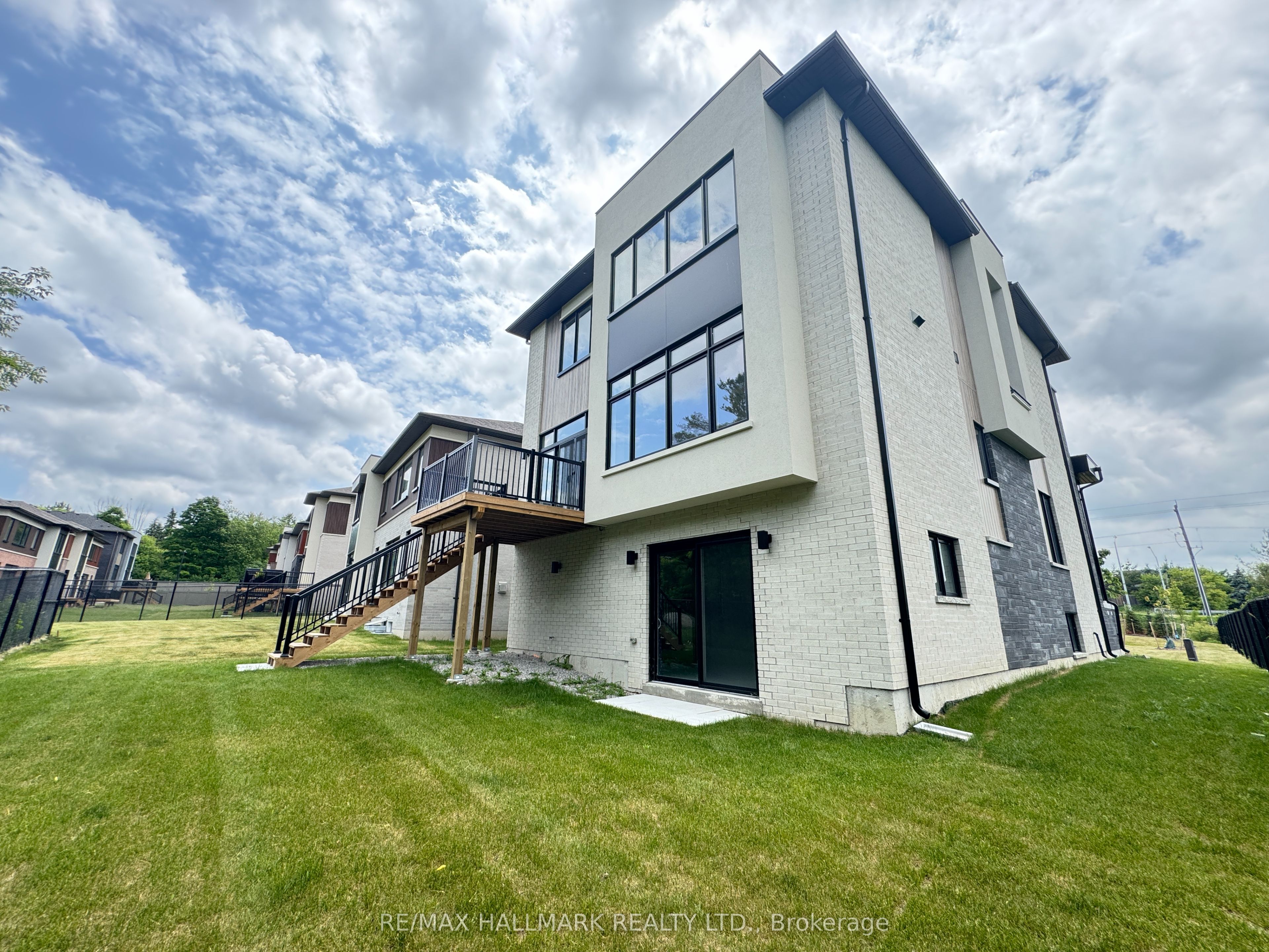 23 Kingwood Lane