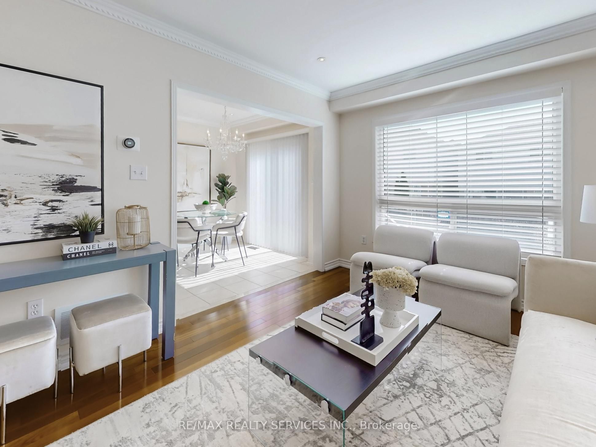 6169 Rowers Crescent