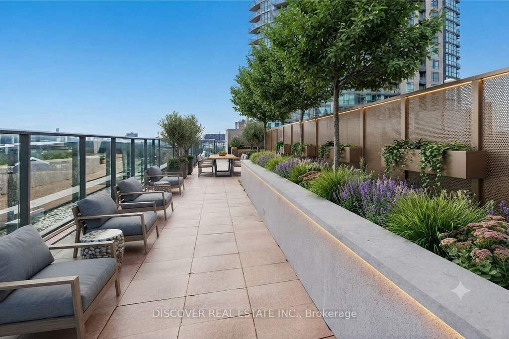 Photo of 215 Fort York Boulevard #2609, Toronto, ON M5V 4A2 (MLS # C13634582)