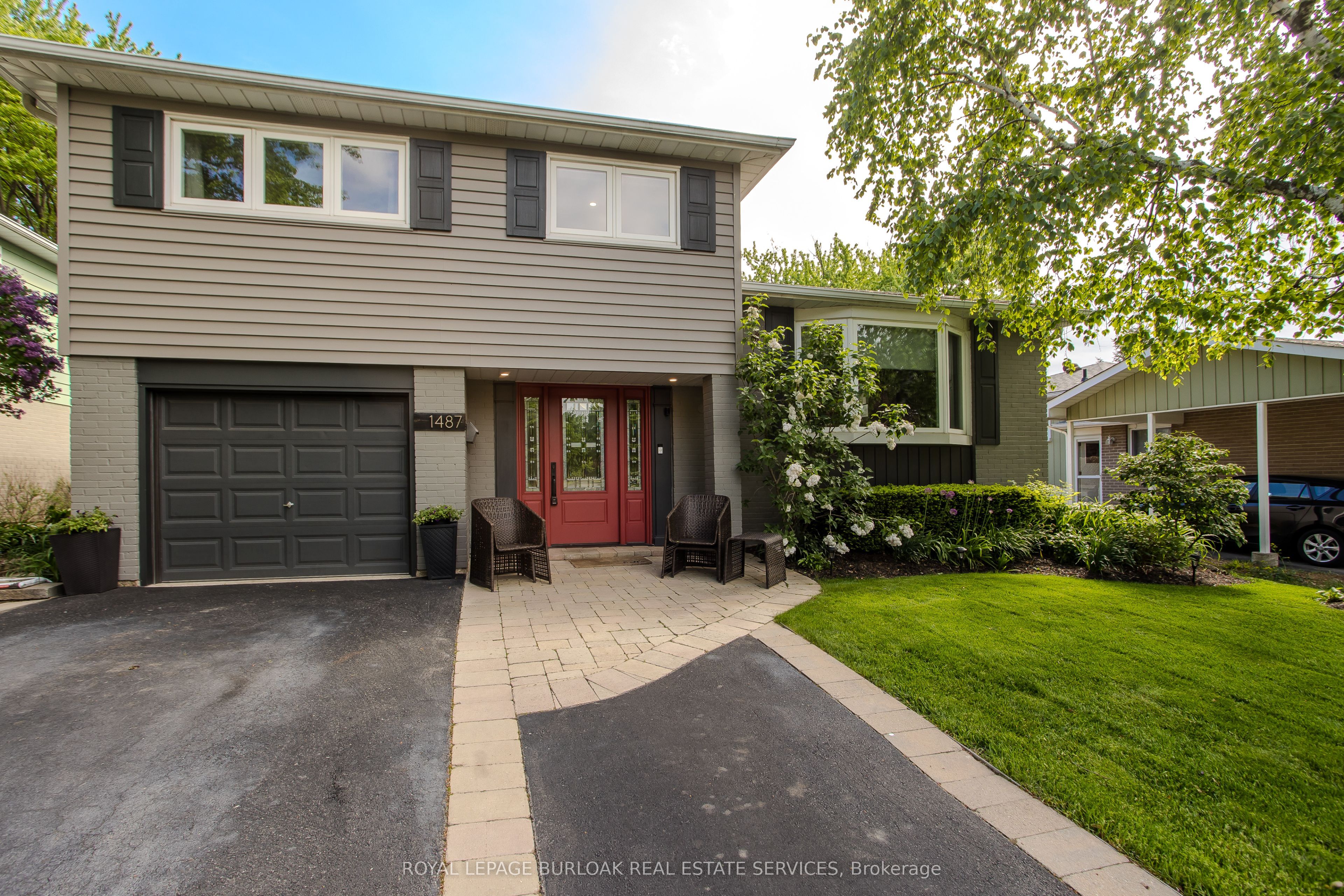 1487 Rusholme Crescent