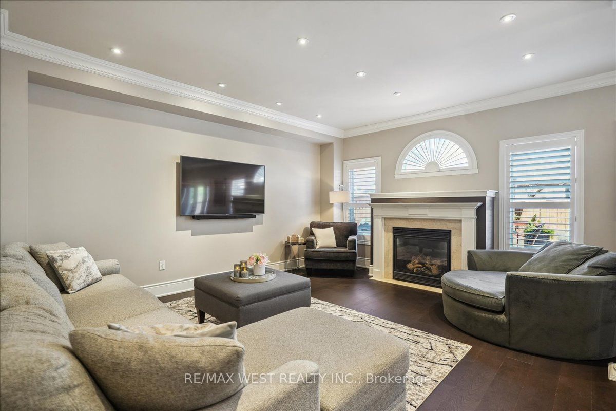 206 Shelbourne Drive