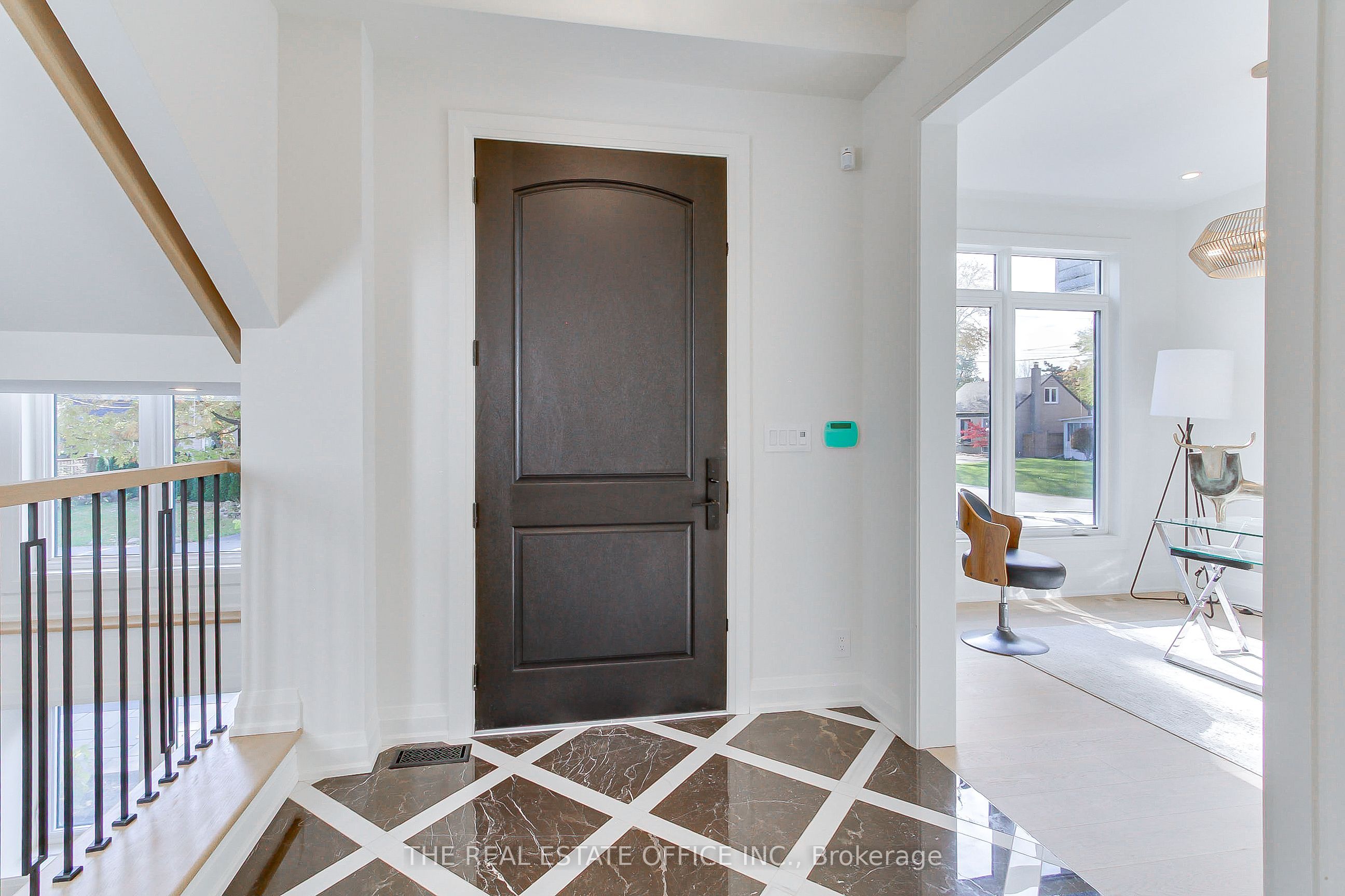 18 Beaverbrook Avenue