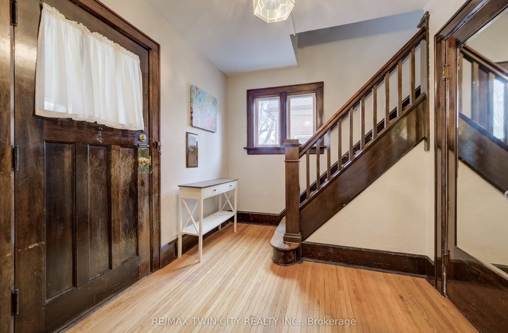 Photo of 94 Stirling Avenue N, Kitchener, ON N2H 3G7 (MLS # X13086826)