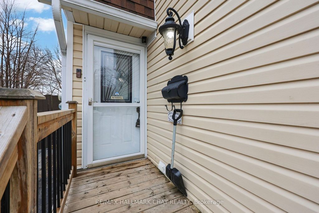Photo of 15 Wilde Place, Barrie, ON L4N 4W6 (MLS # S12970802)