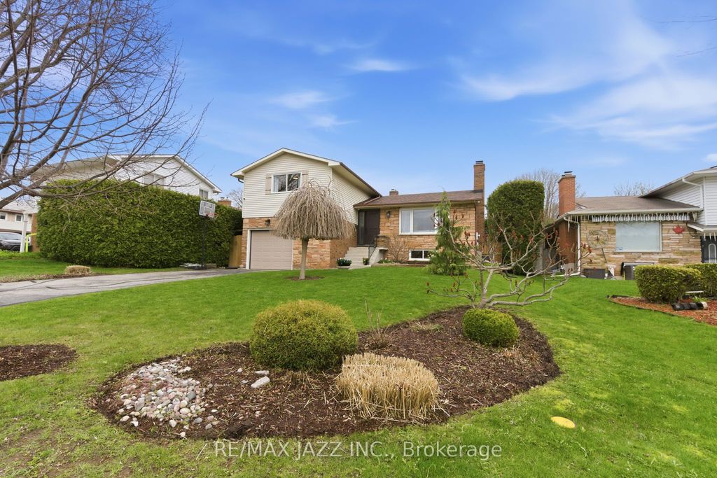 Photo of 47 Martindale Street, Oshawa, ON L1H 6W7 (MLS # E13048140)