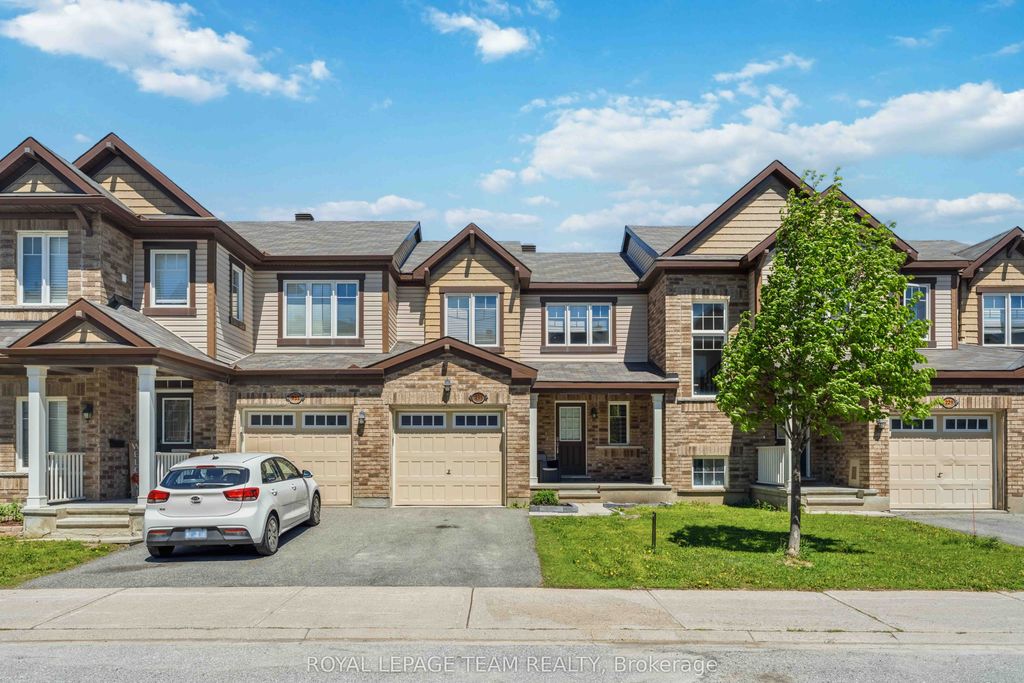 Photo of 231 Cayman Road, Stittsville - Munster - Richmond, ON K2S 0N8 (MLS # X13156790)