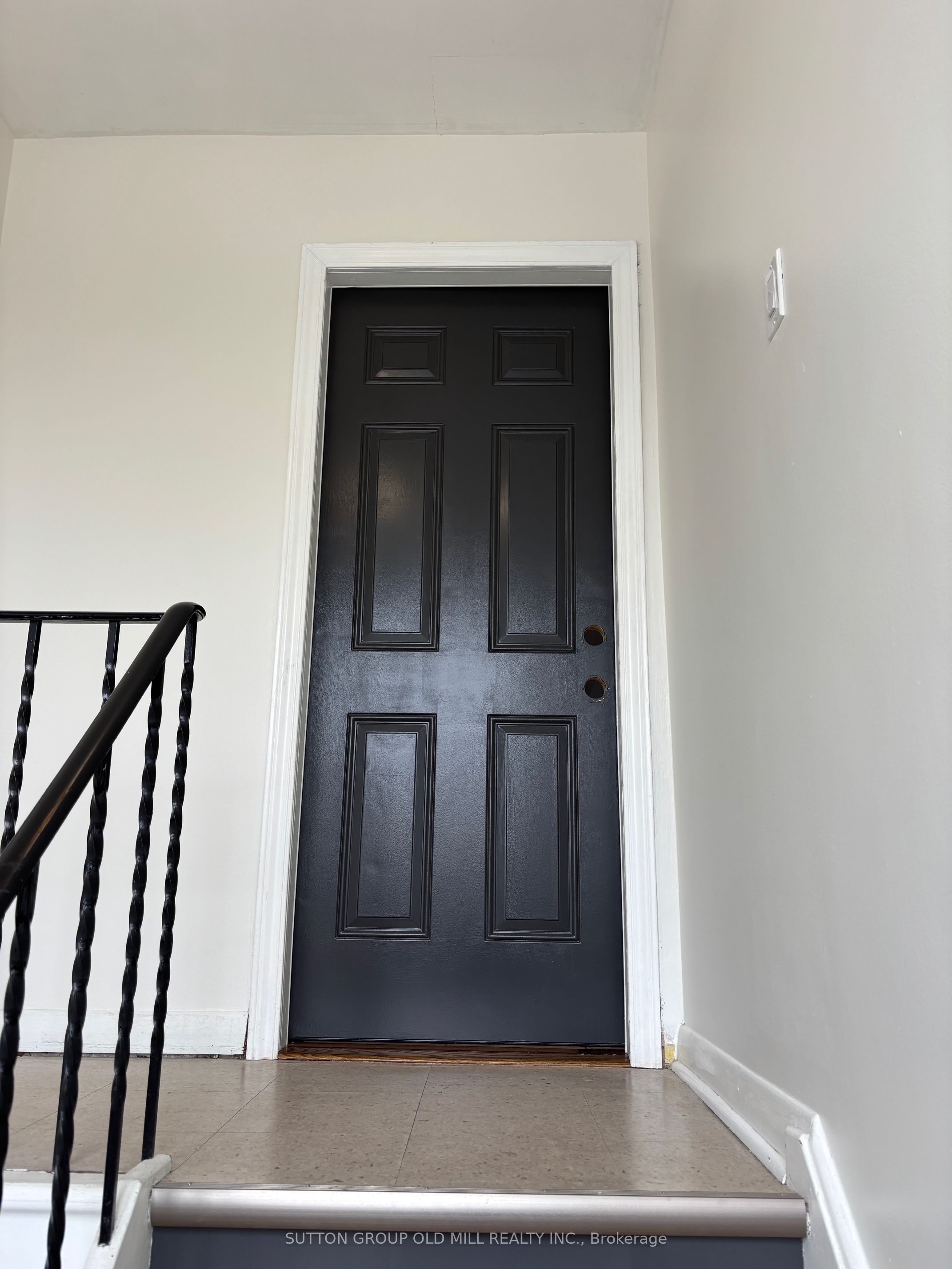 85A Evans Avenue UPPER