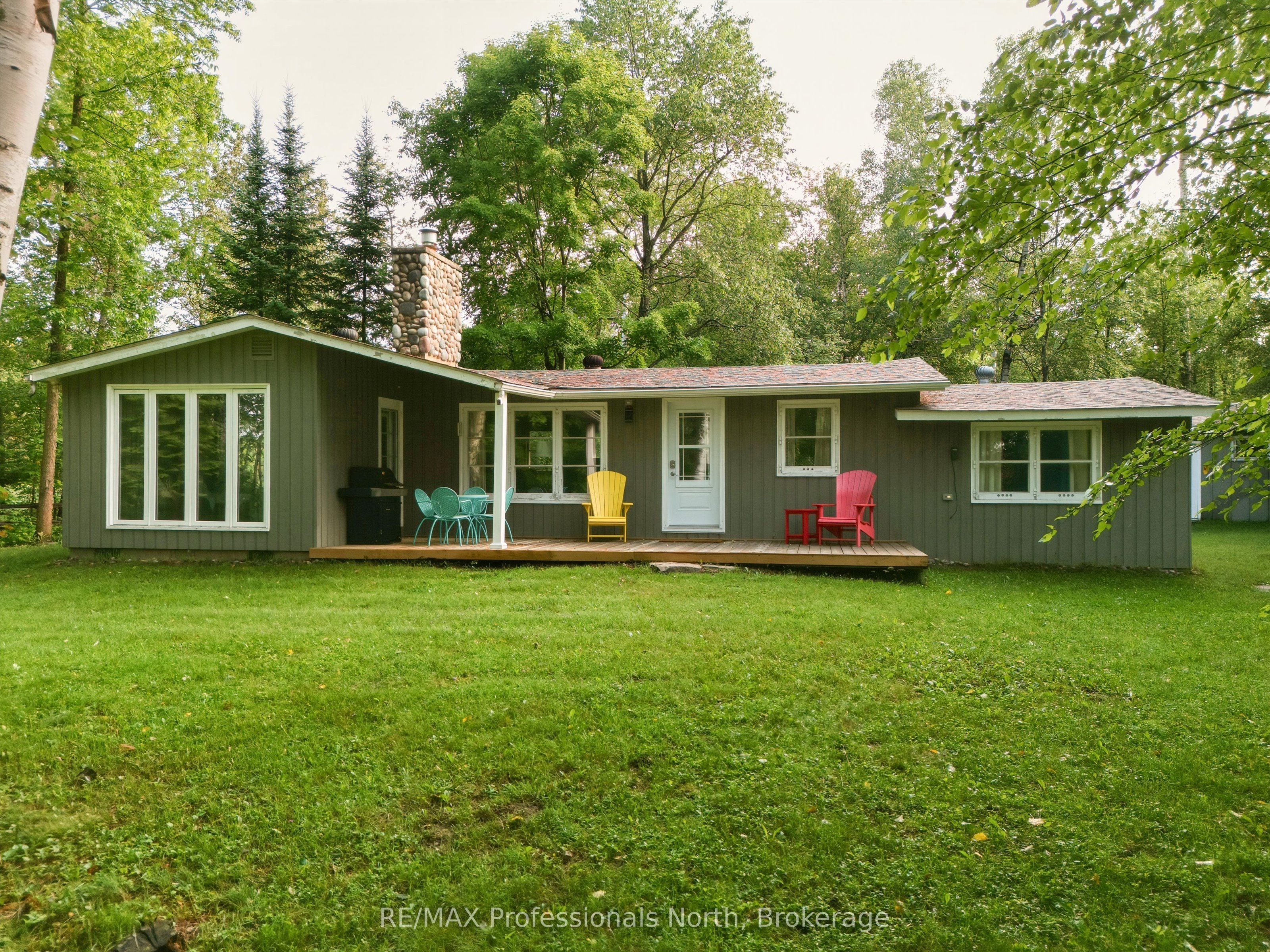 Photo 1 of 23 — 2220 60 Highway, Lake of Bays, ON P1H 2J6