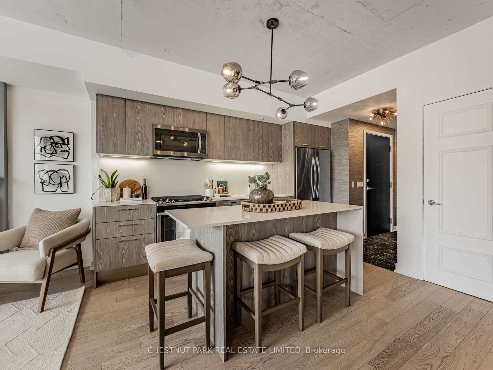 630 Kingston Road 201
