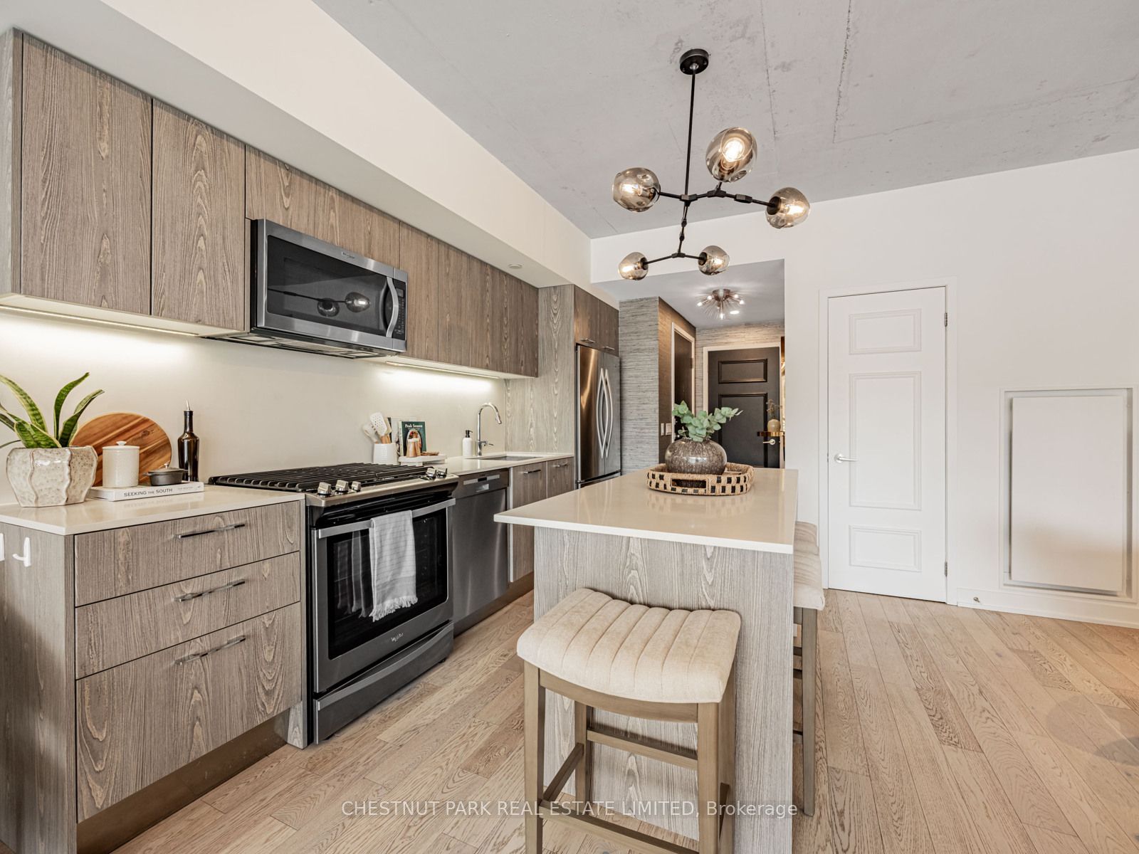 630 Kingston Road 201