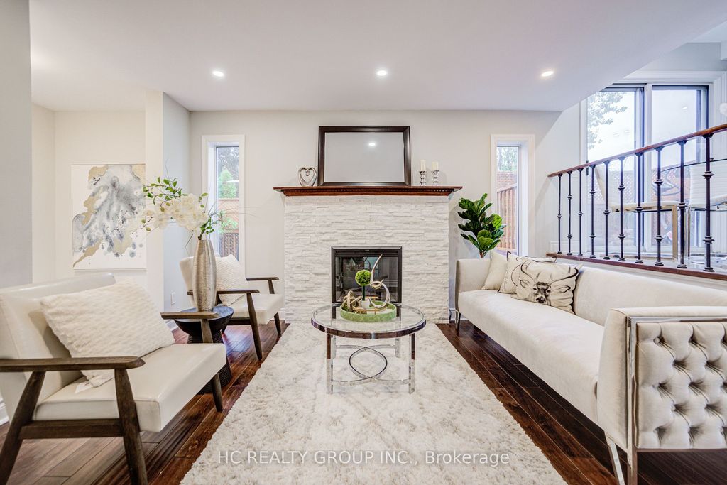 Photo of 23 Boarhill Drive, Toronto, ON M1S 2L9 (MLS # E12741216)
