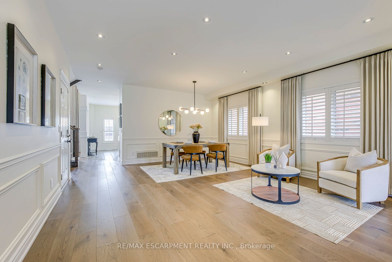 4200 Fuller Crescent