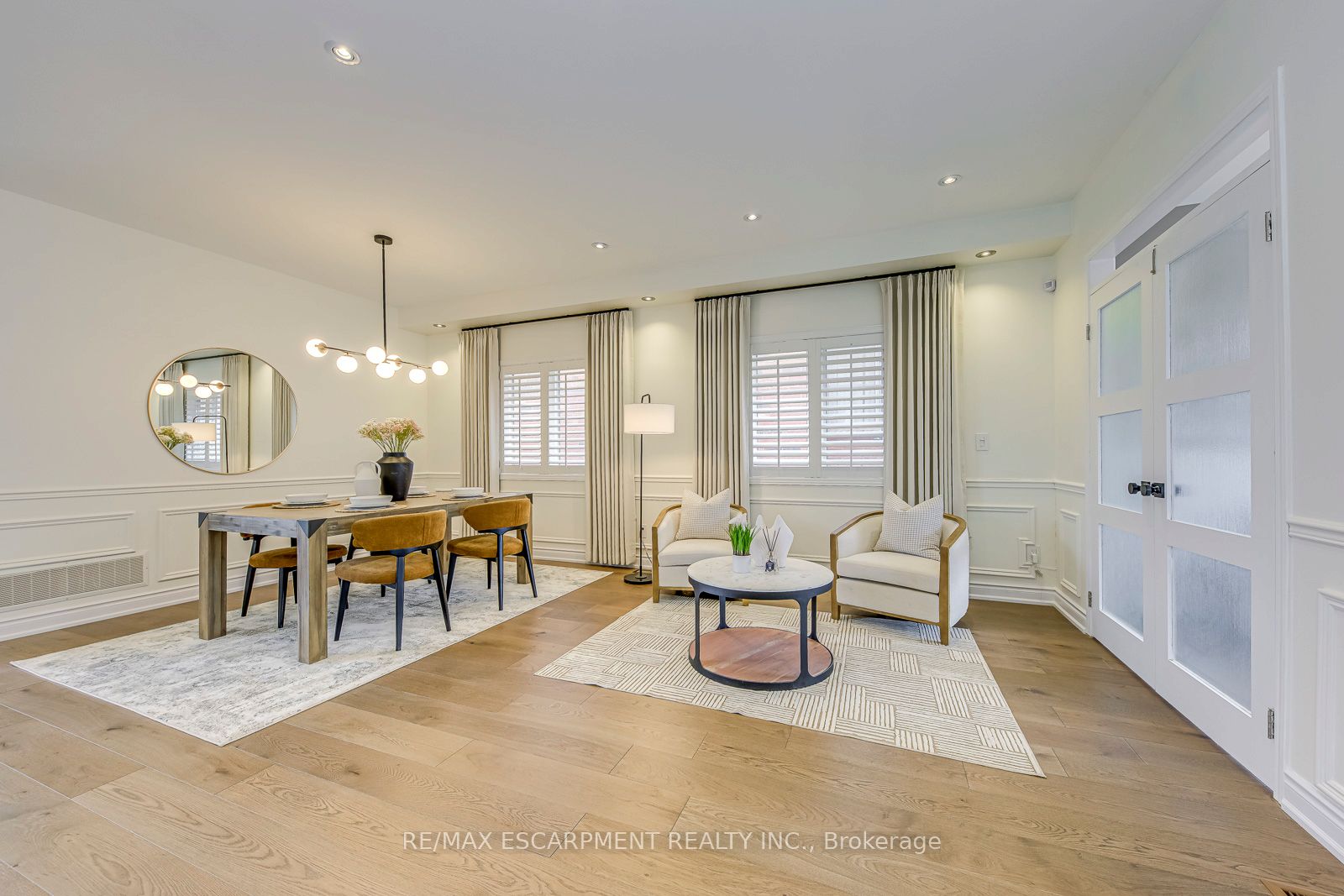 4200 Fuller Crescent