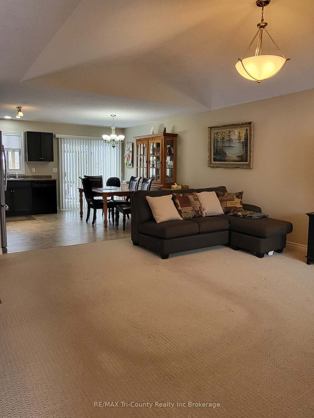 Photo of 33 Park Place, Tillsonburg, ON N4G 0B8 (MLS # X12821370)