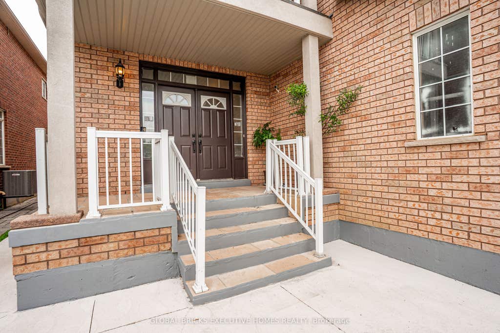 Photo of 3435 Artesian Drive, Mississauga, ON L5M 7K3 (MLS # W13472364)