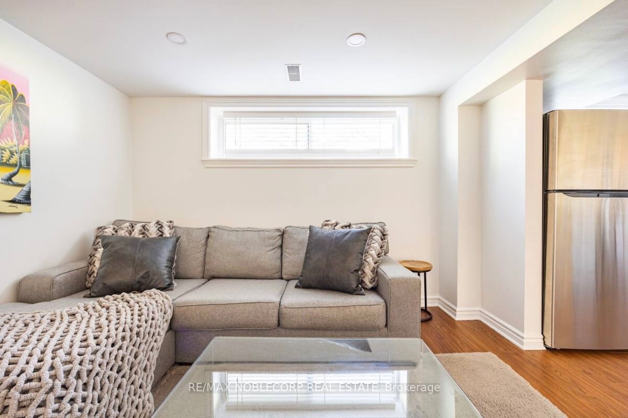 4230 Bloor Street W Bsmt