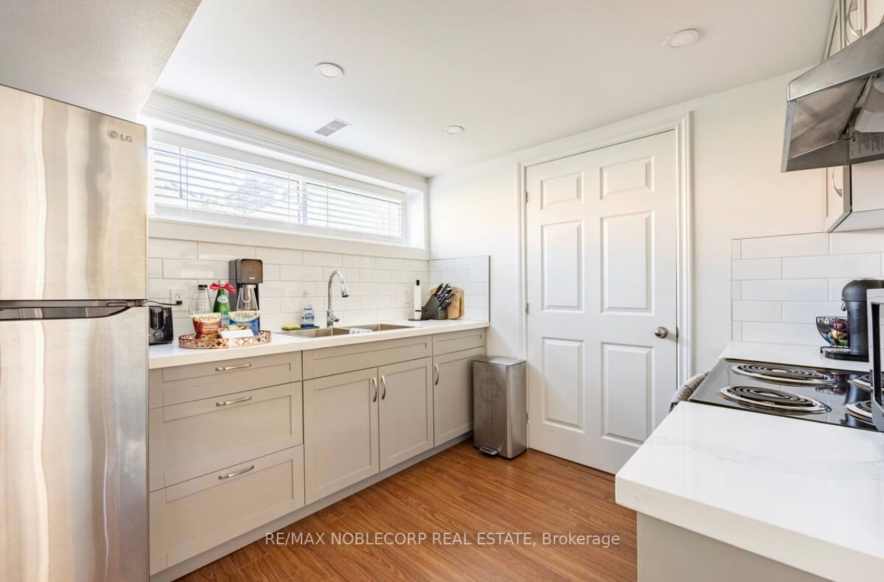 4230 Bloor Street W Bsmt