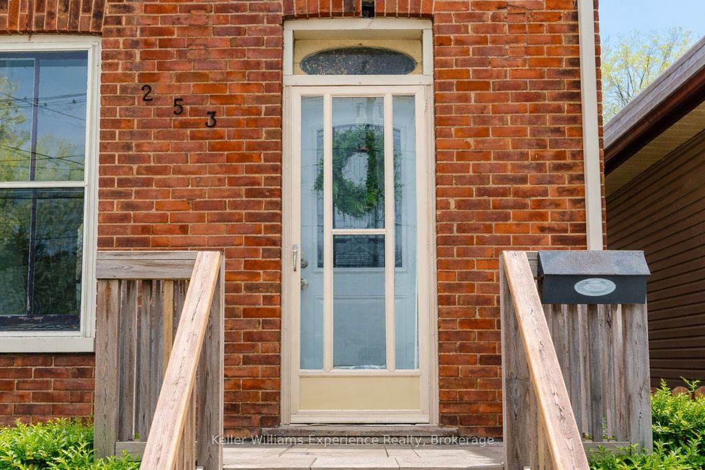 Photo of 253 11th Street E, Owen Sound, ON N4K 1T8 (MLS # X12912892)