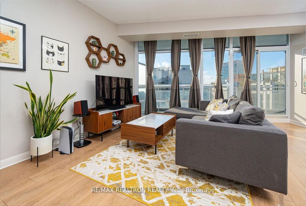 Photo of 15 Bruyeres Mews #1008, Toronto, ON M5V 0A7 (MLS # C13166566)