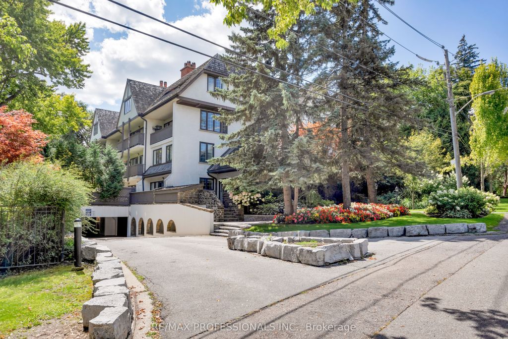 Photo of 71 Old Mill Road #304, Toronto, ON M8X 1G9 (MLS # W12392619)