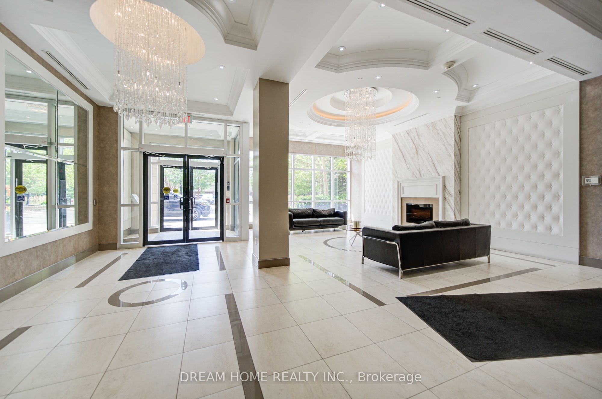2396 Major Mackenzie Drive 322