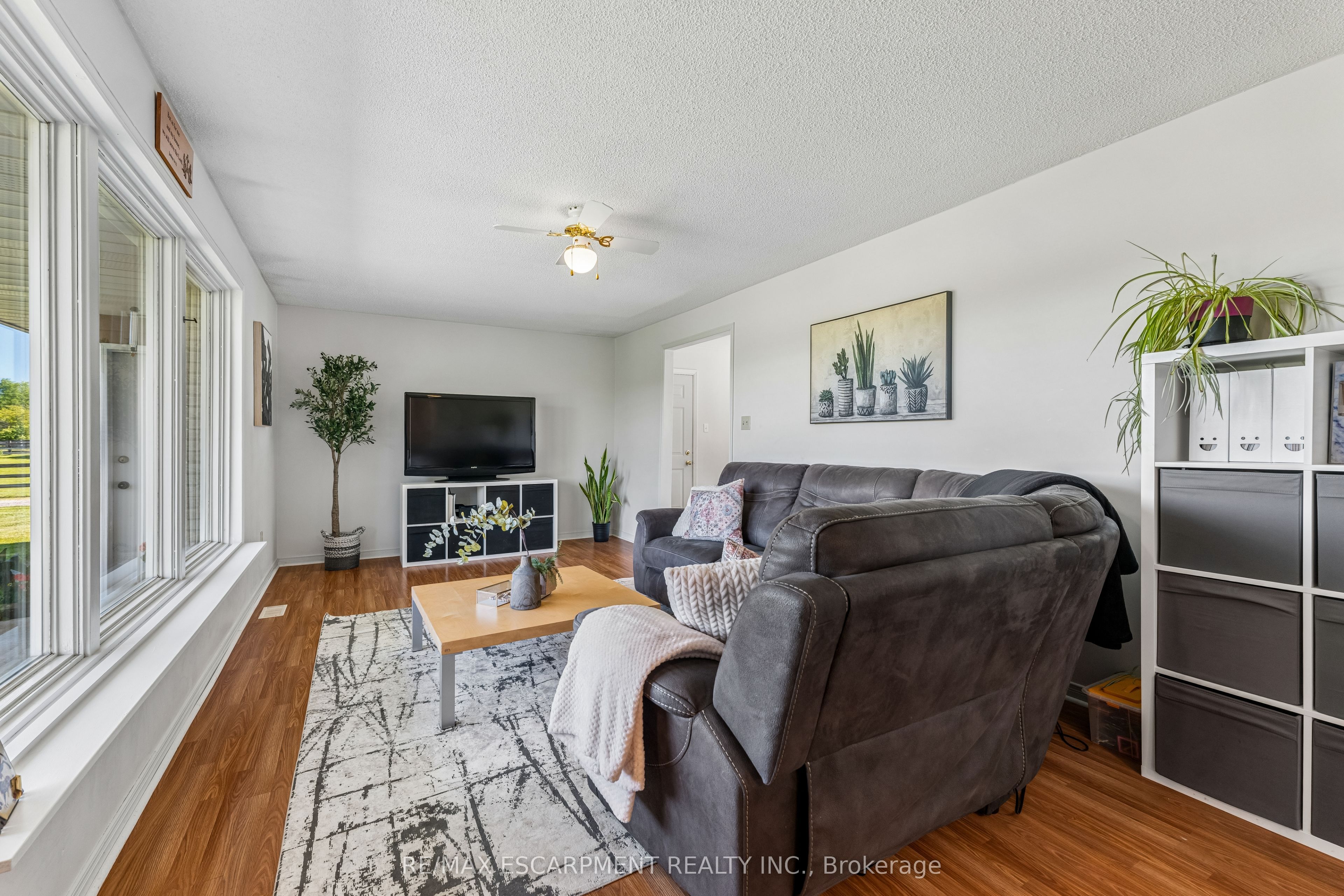 1250 Arkell Road