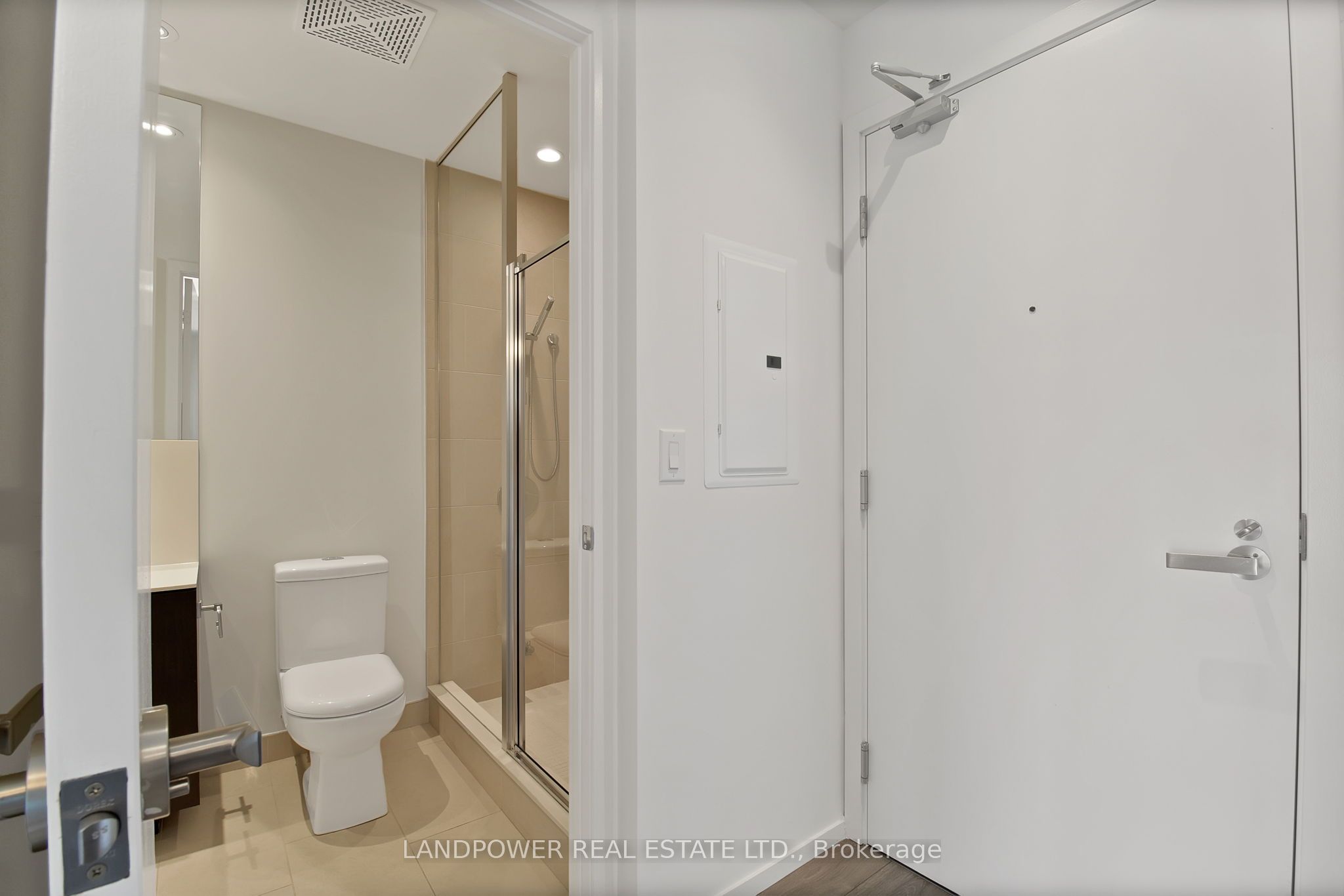 159 Dundas Street E 1107