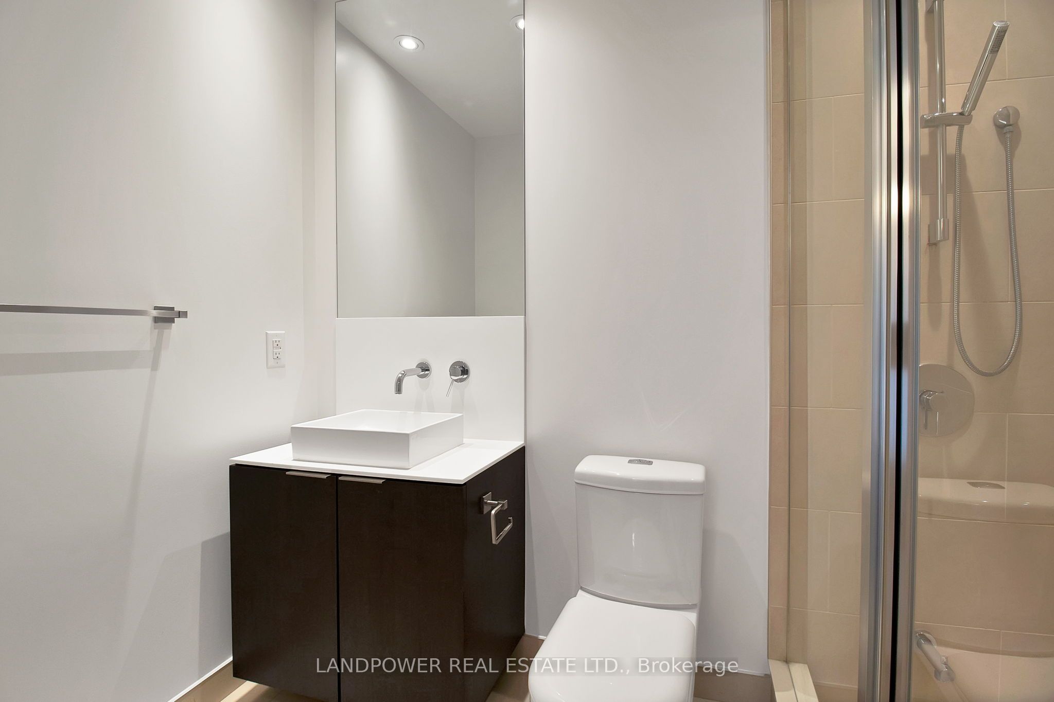 159 Dundas Street E 1107