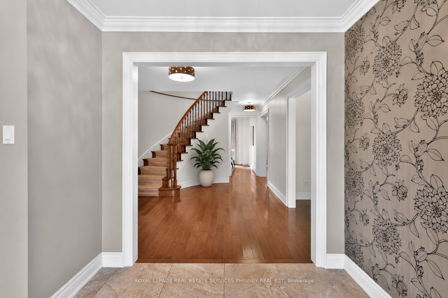 3861 Promontory Crescent