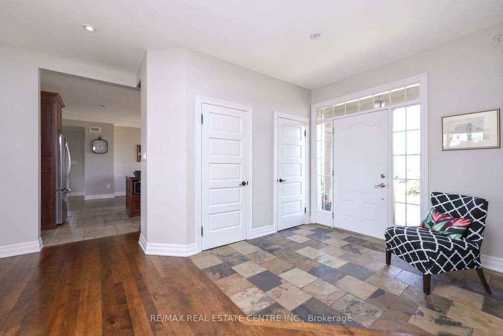 Photo of 293138 8th Line, Amaranth, ON L9W 6T6 (MLS # X13094120)