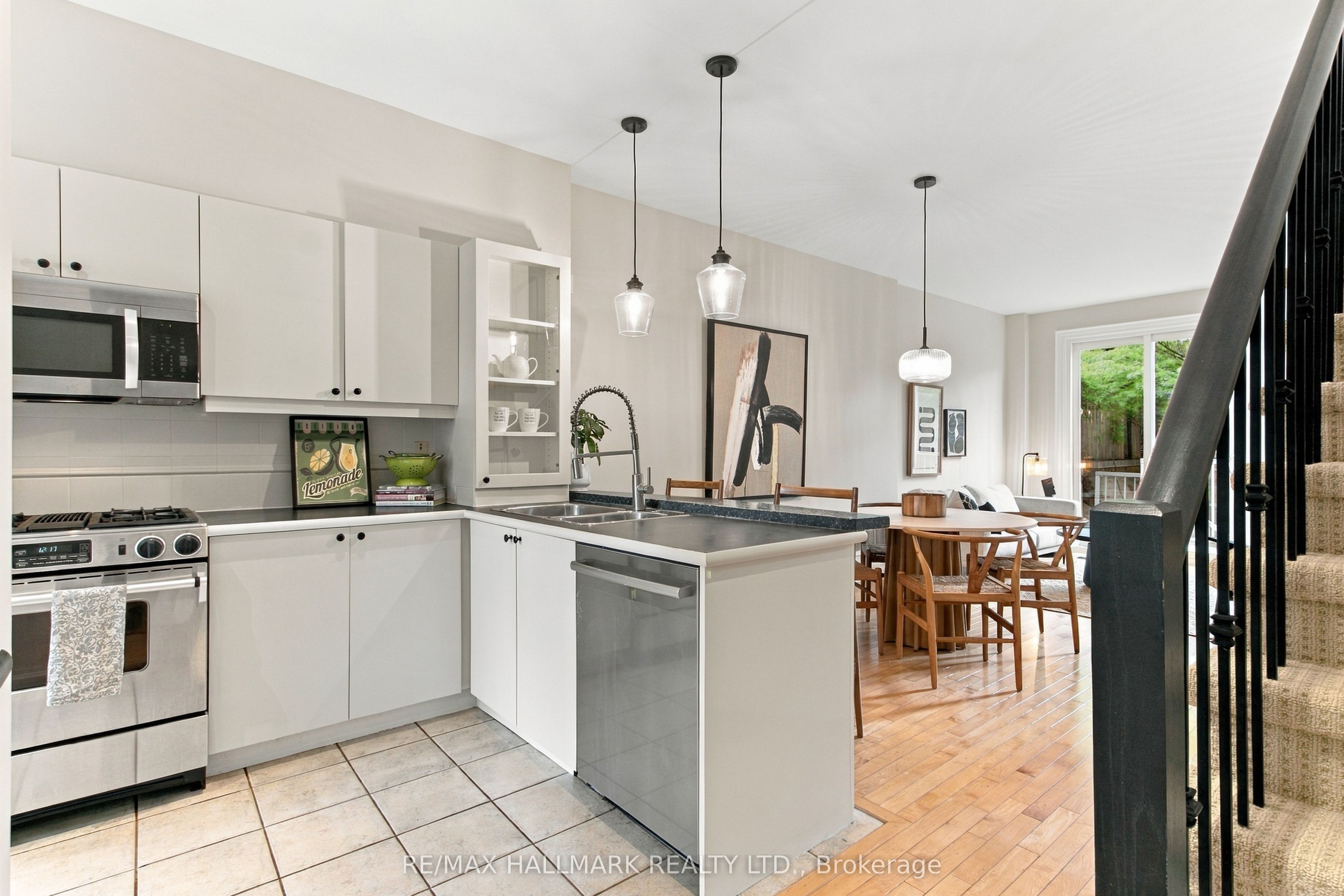 23 Macphail Avenue