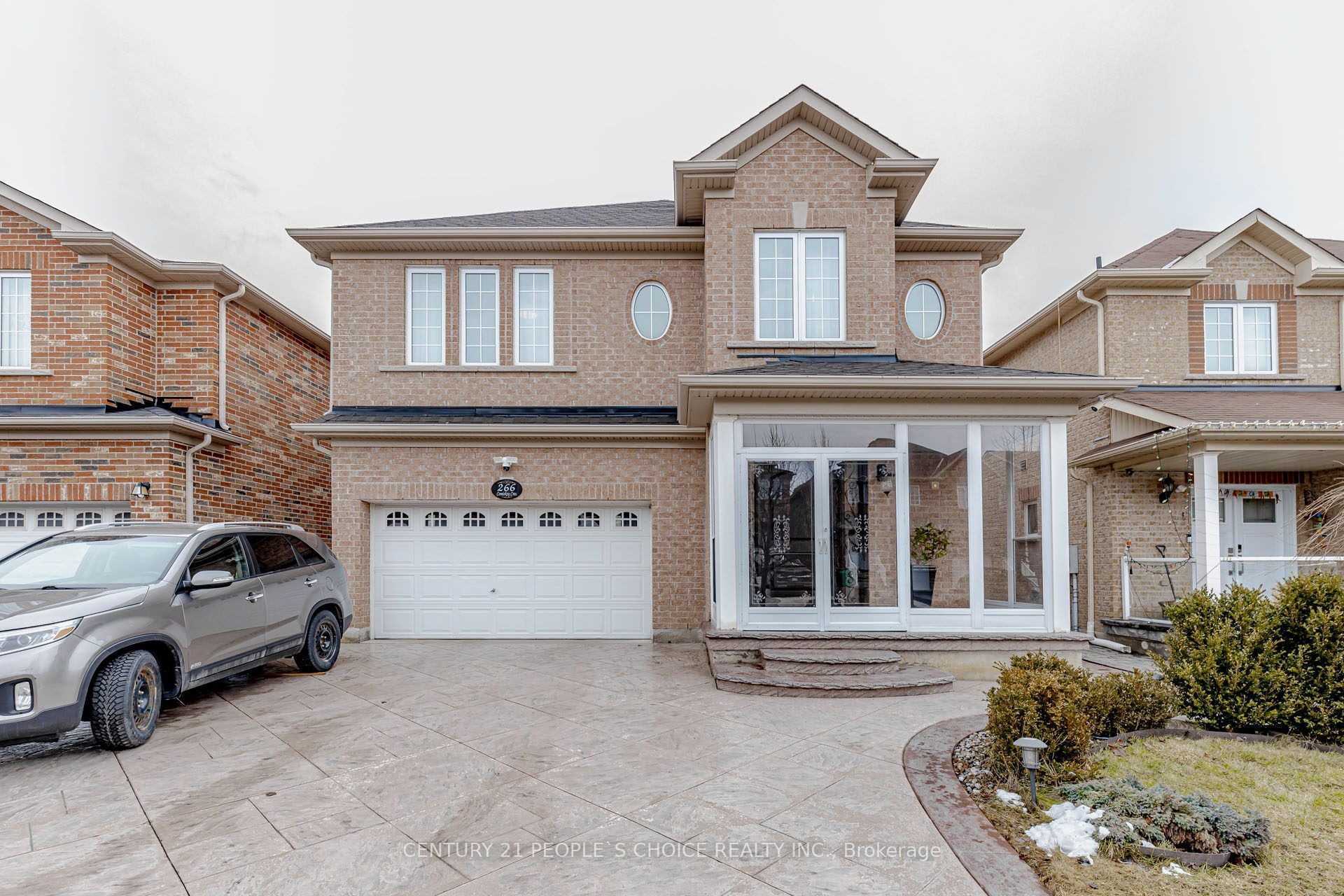 266 Comiskey Crescent