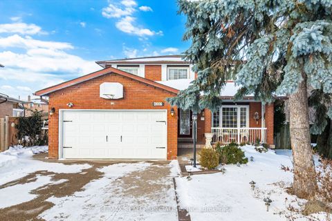 4207 Shale Oak Court Mississauga ON L4W 2W7