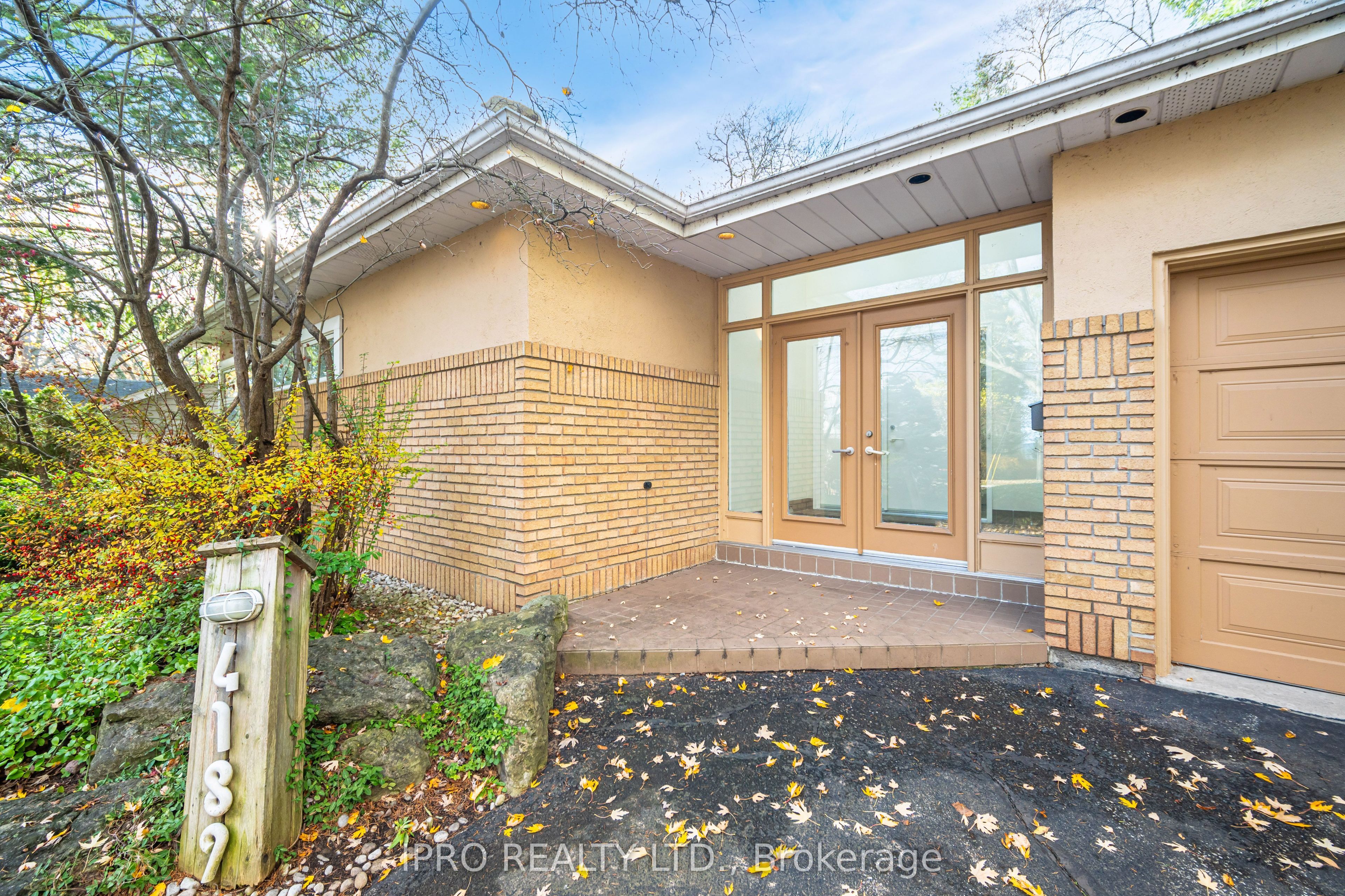4189 Inglewood Drive