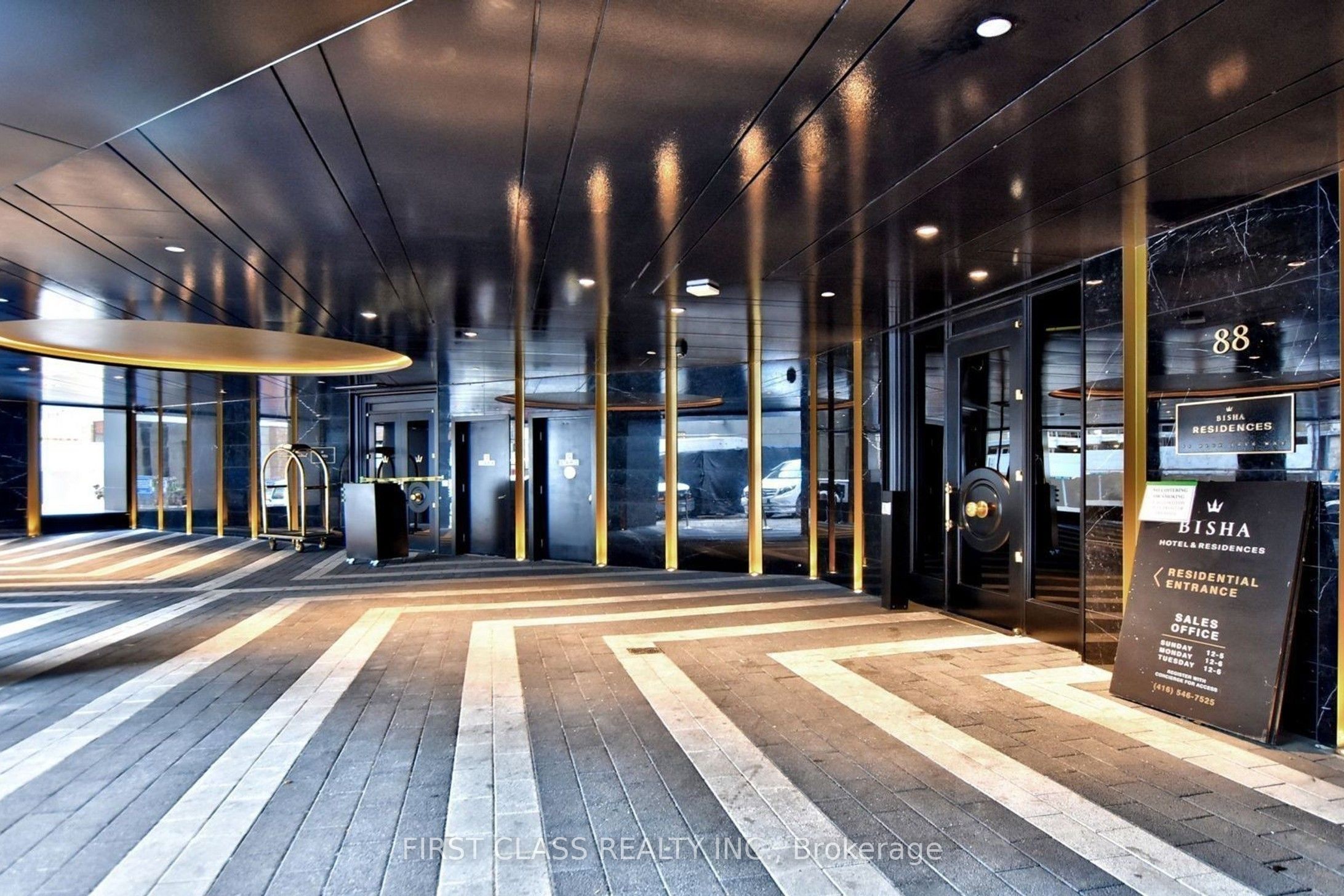 88 Blue Jays Way 2708