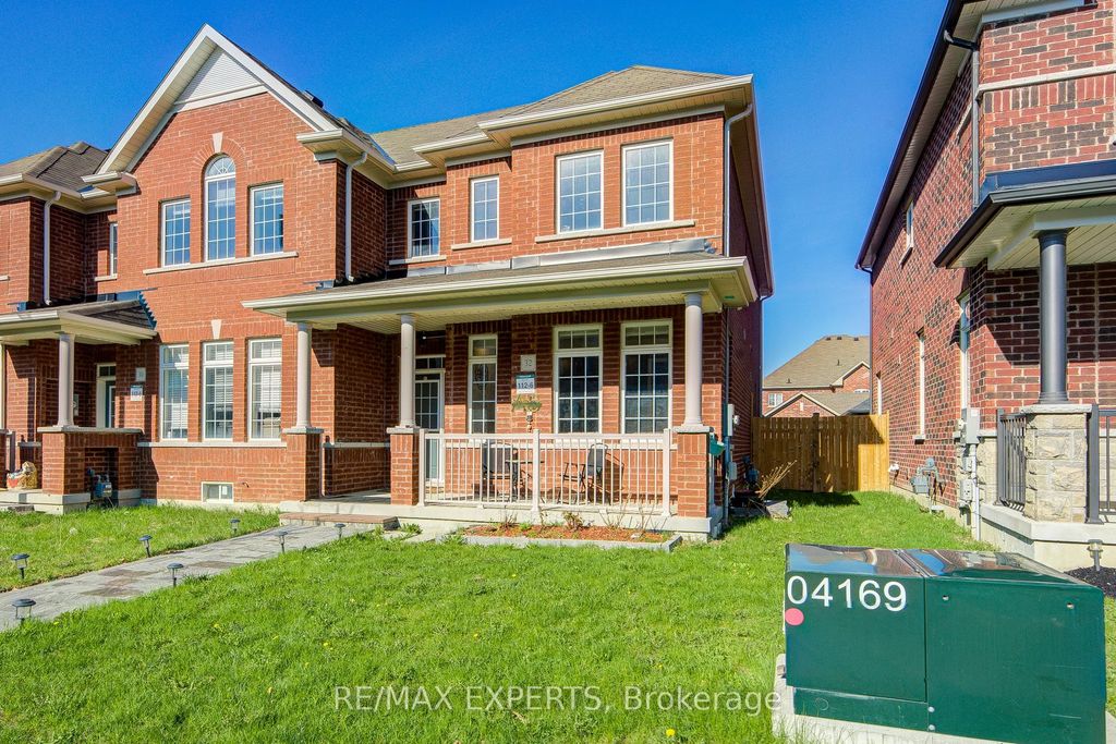Photo of 32 Walter Proctor Road, East Gwillimbury, ON L9N 0P1 (MLS # N13086786)