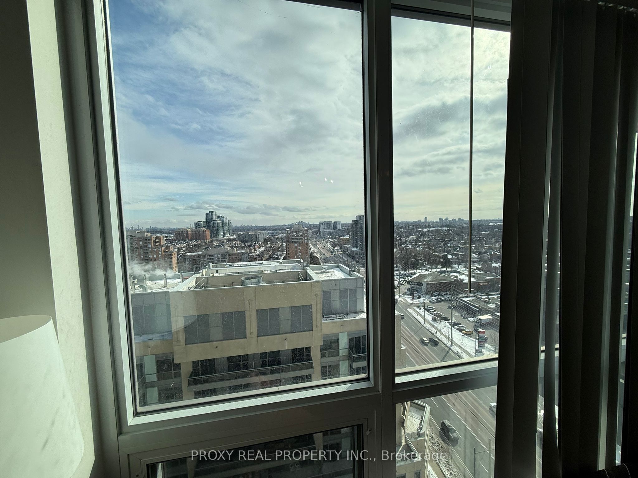 9201 Yonge Street 1508